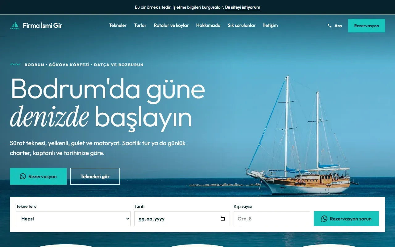 Tekne kiralama sitesinin ilk ekranı: Bodrum, Gökova ve Datça bölge satırı, WhatsApp rezervasyon ve tekneleri gör butonları